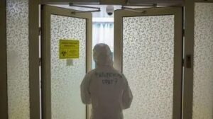 Pekerja Lab di Siberia Meninggal Akibat Pneumonia, AS Perketat Pengawasan Pelancong