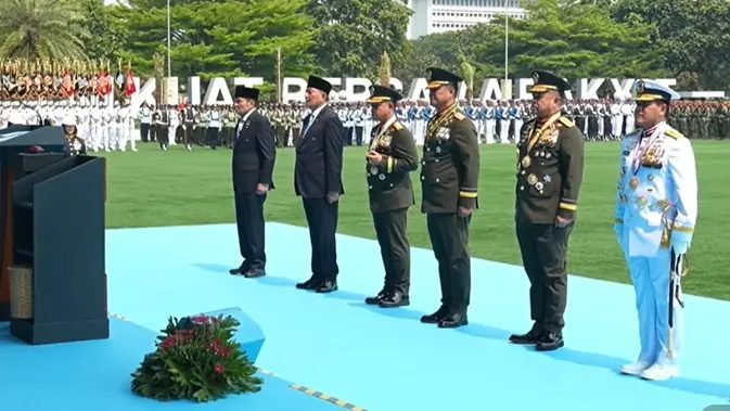 Prabowo Beri Bintang Mahaputra ke 7 Perwira TNI, Ini Daftar Lengkapnya